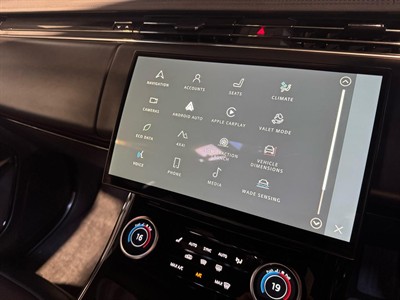 2023 Land Rover Range Rover Sport - Thumbnail