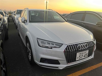 2019 Audi A4 - Thumbnail