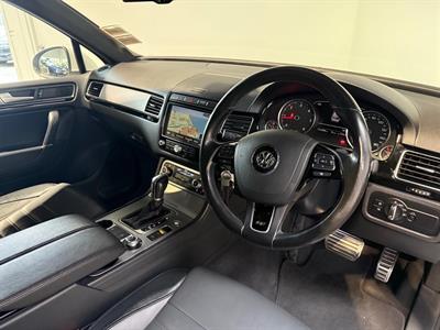 2016 Volkswagen Touareg - Thumbnail