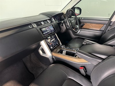 2018 Land Rover Range Rover - Thumbnail
