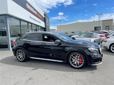 2016 Mercedes-Benz GLA45 AMG - Thumbnail