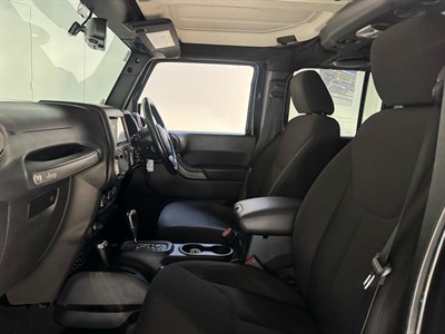 2016 Jeep Wrangler - Thumbnail