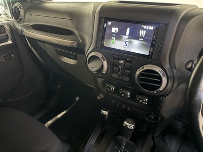 2016 Jeep Wrangler - Thumbnail