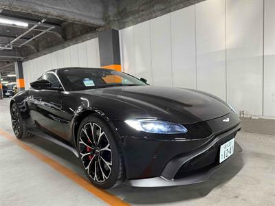 2018 Aston Martin Vantage - Thumbnail