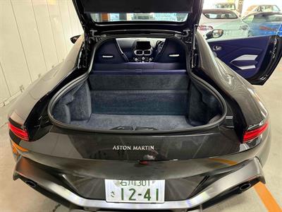 2018 Aston Martin Vantage - Thumbnail