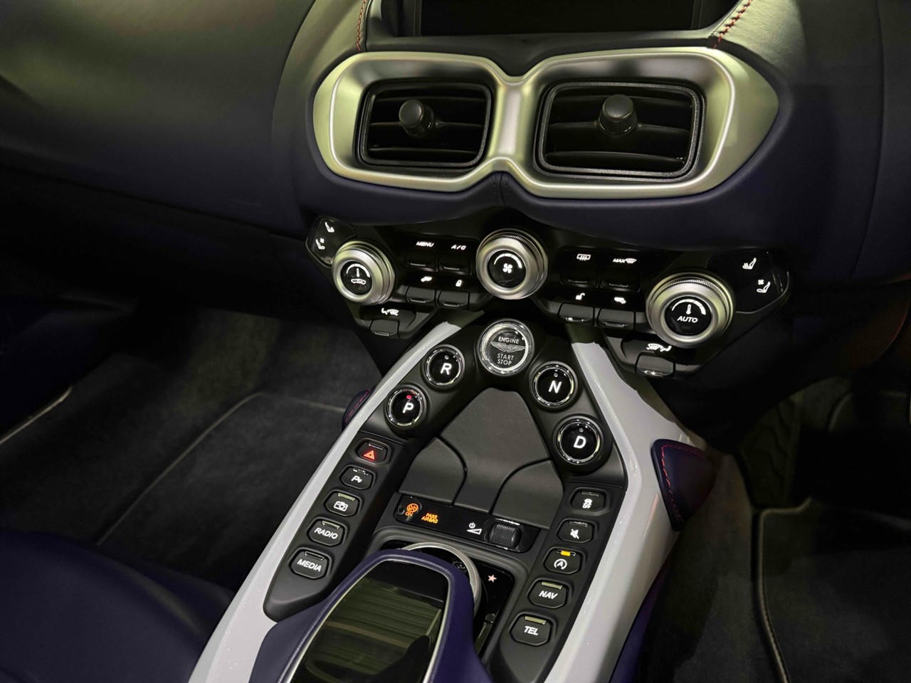 2018 Aston Martin Vantage