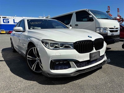 2016 BMW 740i - Thumbnail