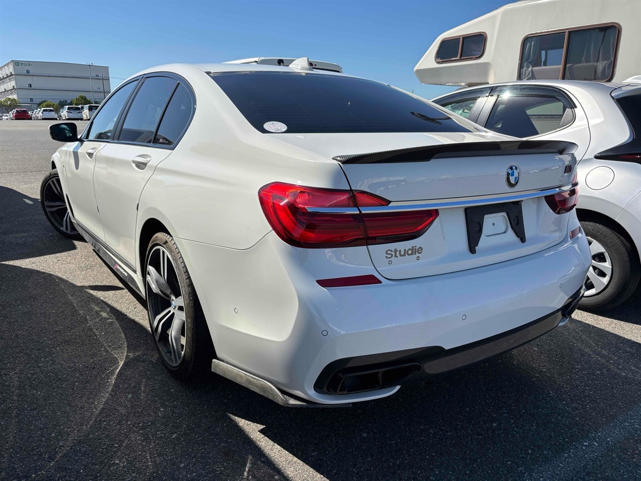 2016 BMW 740i
