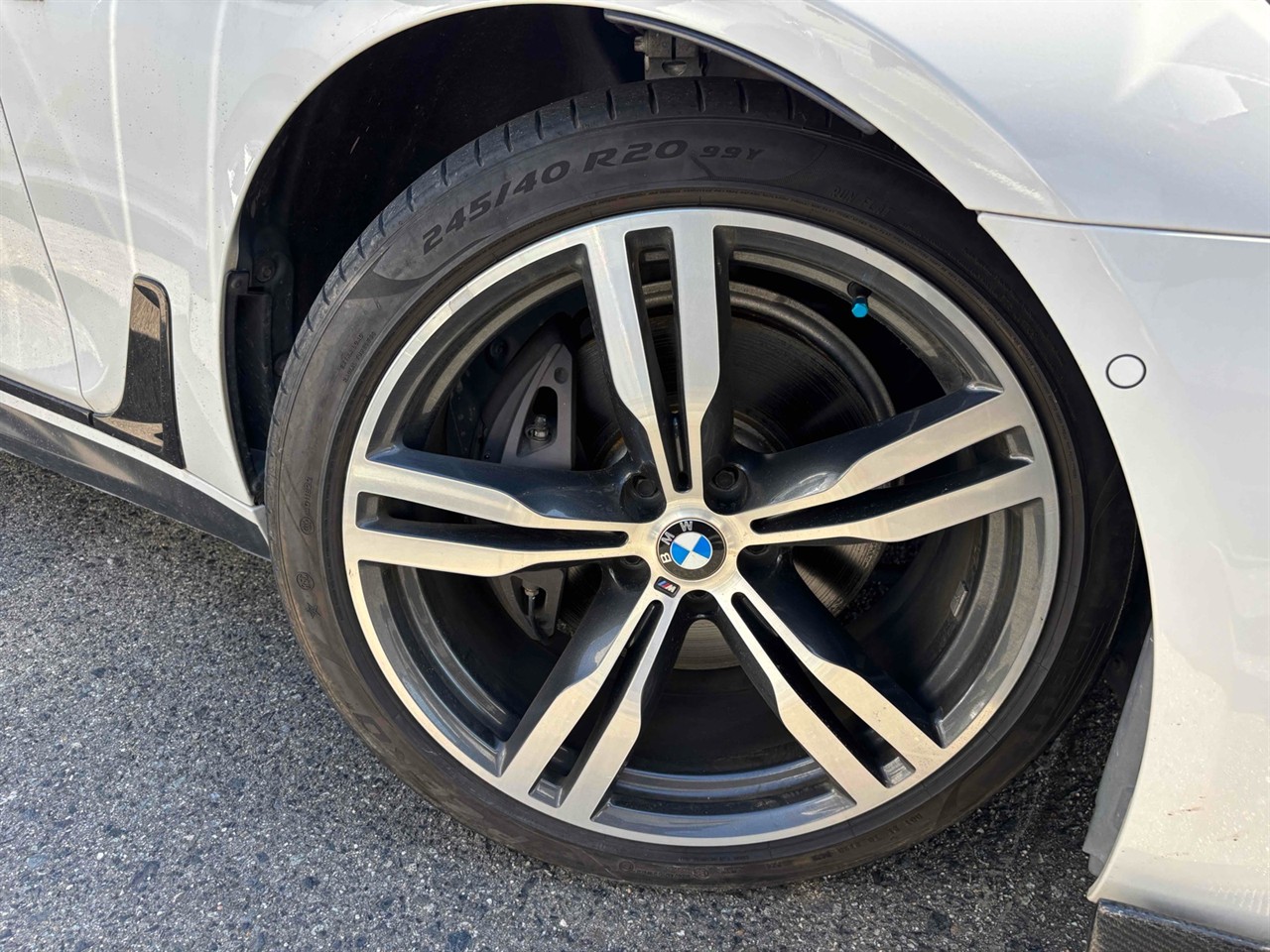 2016 BMW 740i
