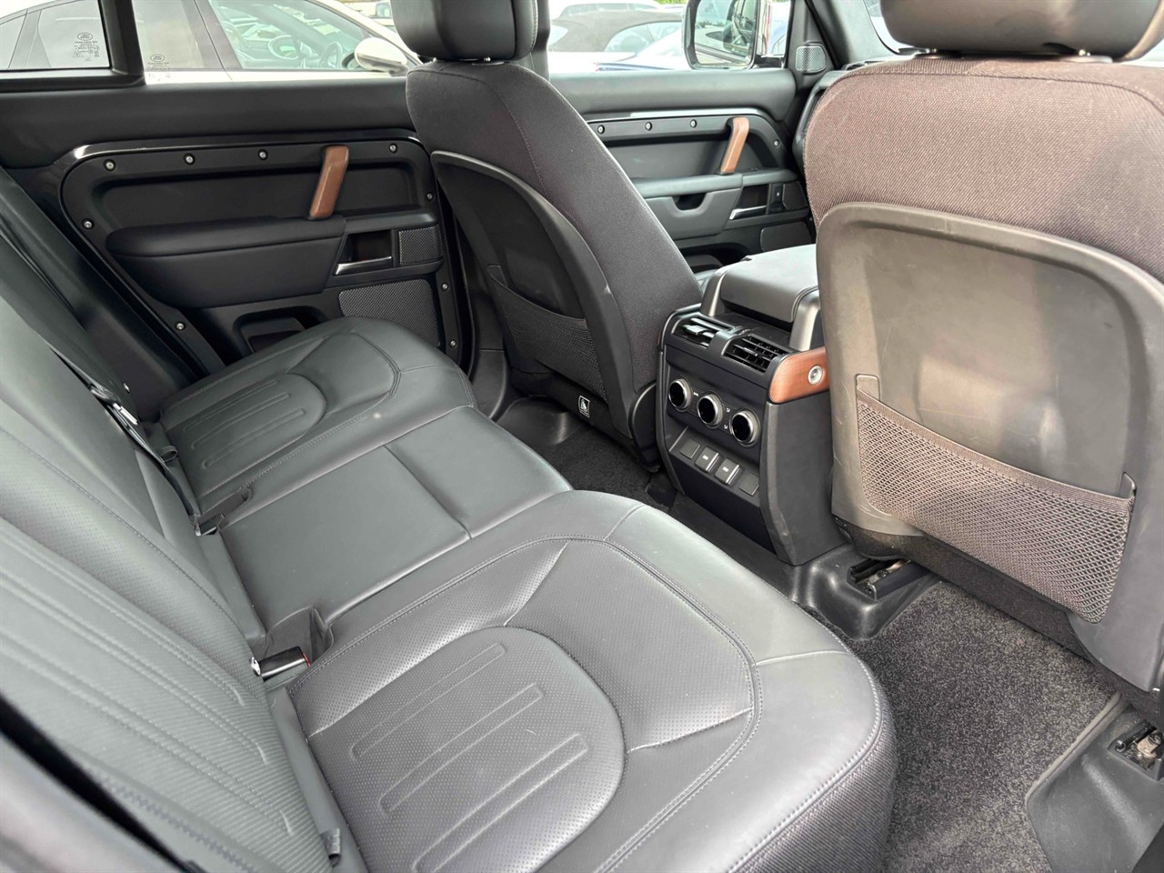 2023 Land Rover Defender