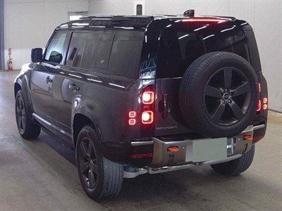 2023 Land Rover Defender - Thumbnail
