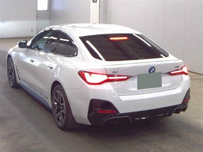 2025 BMW i4 - Thumbnail