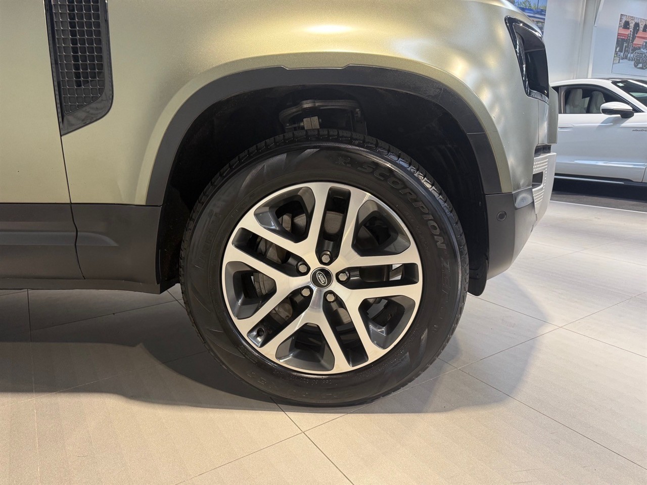 2023 Land Rover Defender