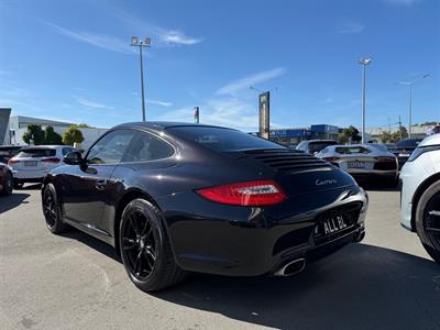 2010 Porsche 911 - Thumbnail