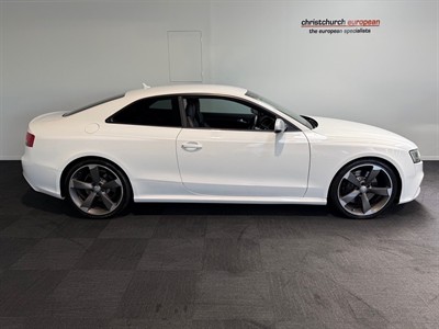 2010 Audi RS5 - Thumbnail