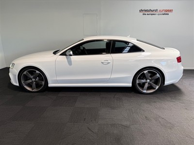 2010 Audi RS5 - Thumbnail