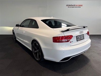 2010 Audi RS5 - Thumbnail