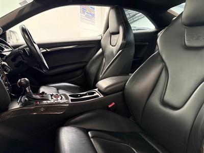 2010 Audi RS5 - Thumbnail