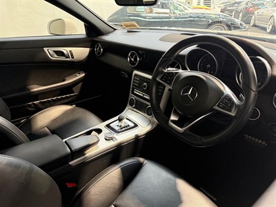 2016 Mercedes-Benz SLC - Thumbnail