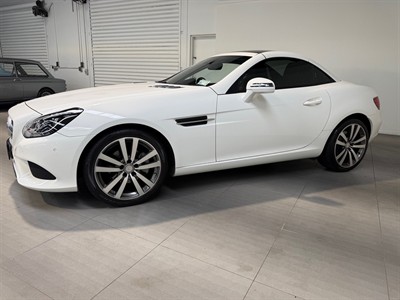 2016 Mercedes-Benz SLC - Thumbnail
