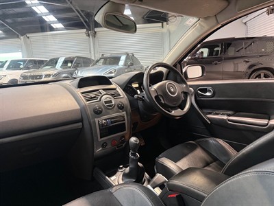 2006 Renault Megane - Thumbnail