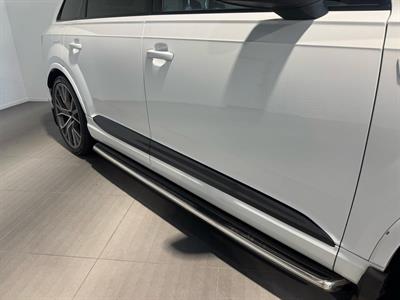 2018 Audi SQ7 - Thumbnail