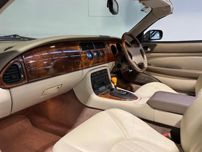 1999 Jaguar XKR - Thumbnail