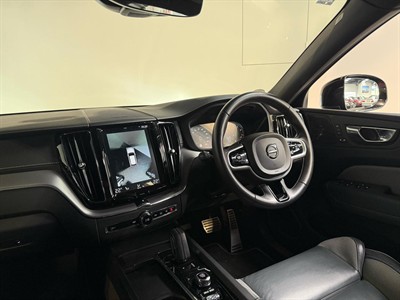 2021 Volvo XC60 - Thumbnail