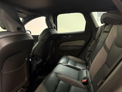 2021 Volvo XC60 - Thumbnail