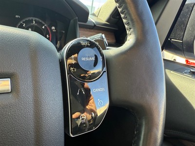 2019 Land Rover Discovery - Thumbnail