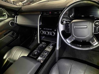 2019 Land Rover Discovery - Thumbnail