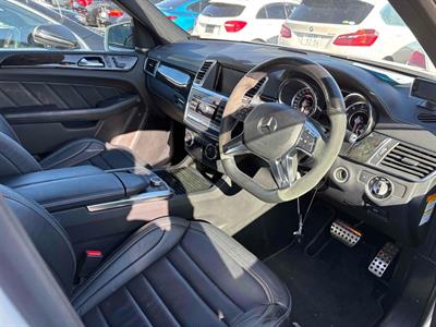 2013 Mercedes-Benz ML 63 - Thumbnail