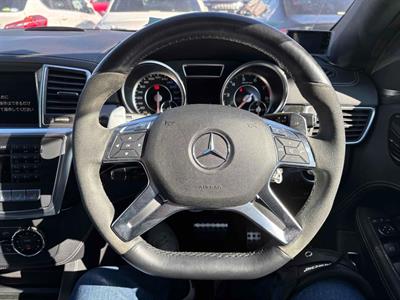 2013 Mercedes-Benz ML 63 - Thumbnail