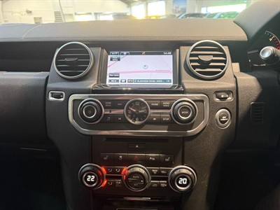 2016 Land Rover Discovery - Thumbnail