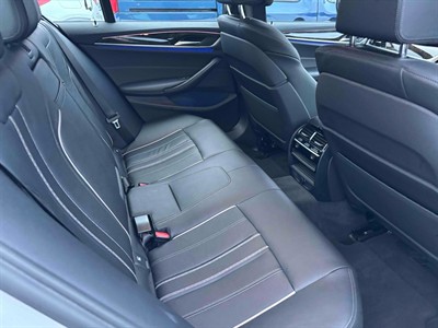 2017 BMW 530e - Thumbnail
