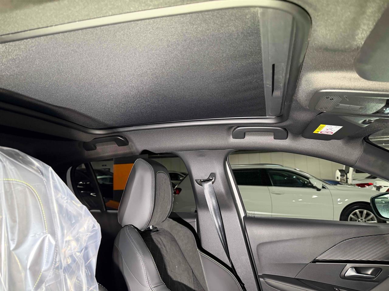 2022 Peugeot e-208
