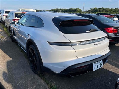 2022 Porsche Taycan - Thumbnail