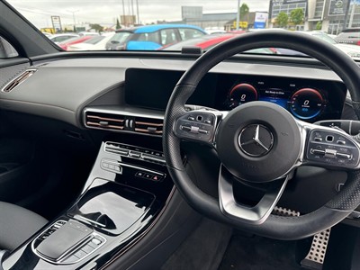 2021 Mercedes-Benz EQC - Thumbnail
