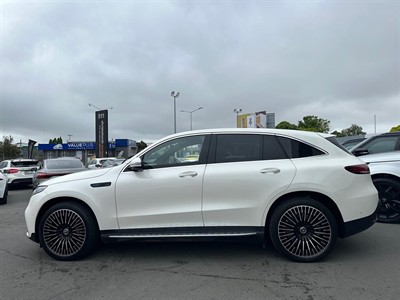 2021 Mercedes-Benz EQC - Thumbnail