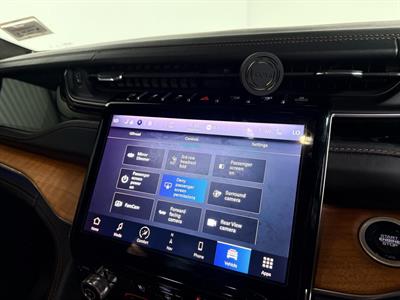 2022 Jeep Grand Cherokee - Thumbnail