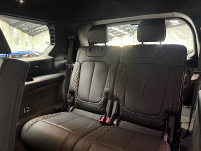 2022 Jeep Grand Cherokee - Thumbnail