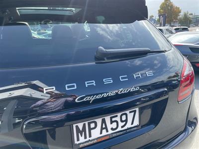 2011 Porsche Cayenne - Thumbnail