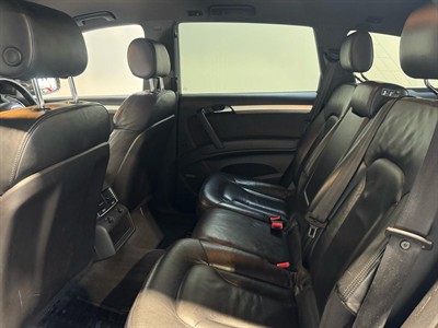 2011 Audi Q7 - Thumbnail