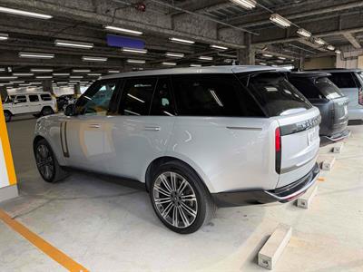 2023 Land Rover Range Rover - Thumbnail