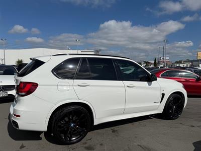 2017 BMW X5 - Thumbnail