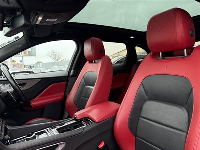 2016 Jaguar F-Pace - Thumbnail