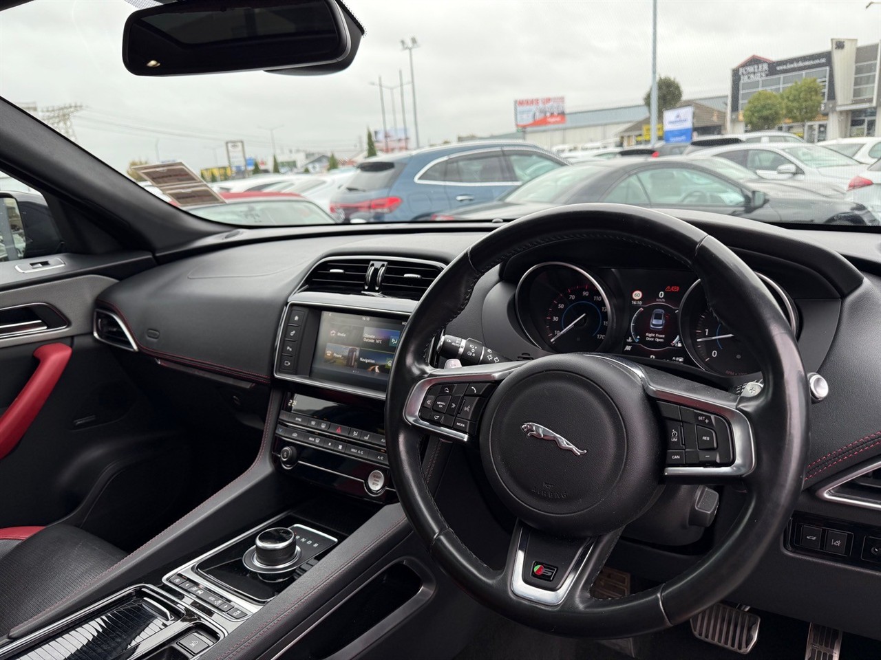 2016 Jaguar F-Pace