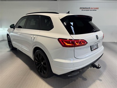 2021 Volkswagen Touareg - Thumbnail
