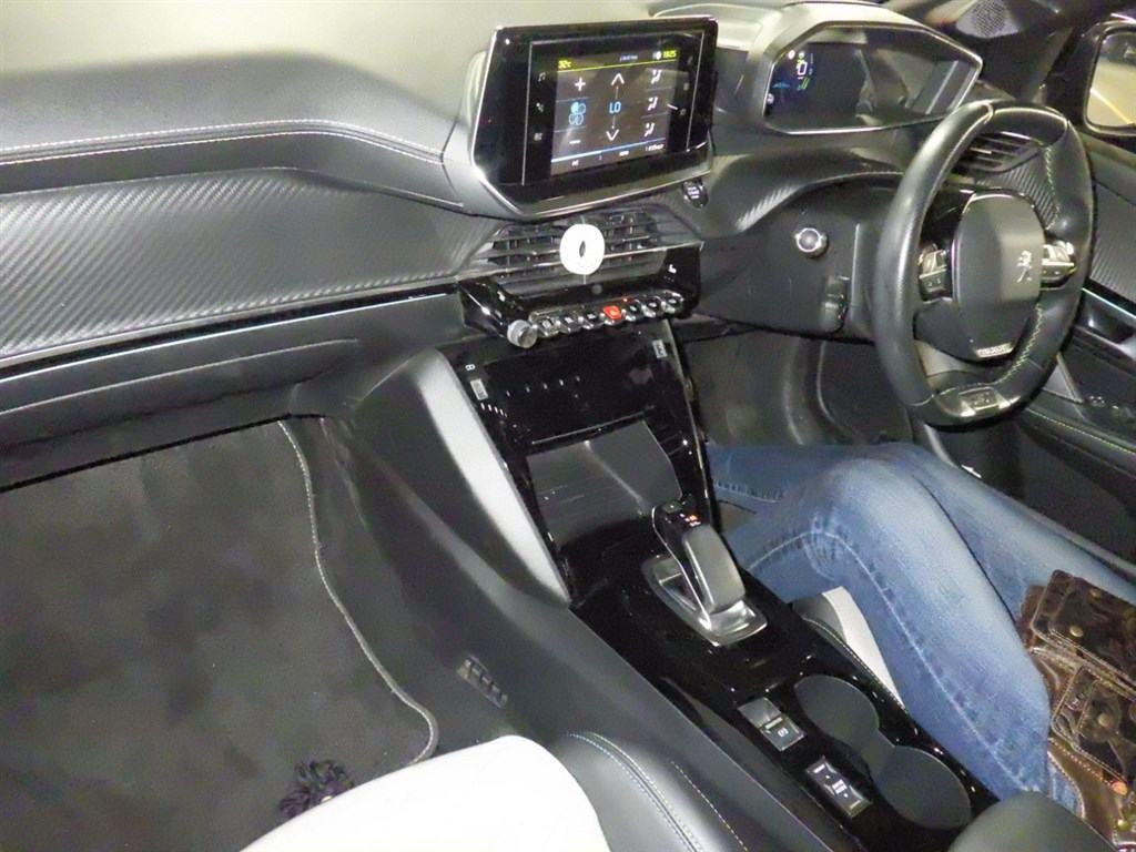 2021 Peugeot e-208