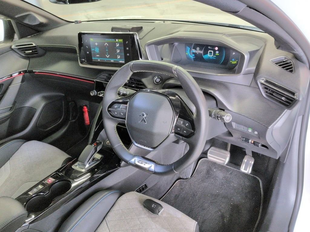 2021 Peugeot e-208